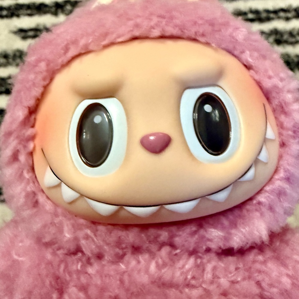 Authentic Labubu Lychee Berry – Macaron Series
